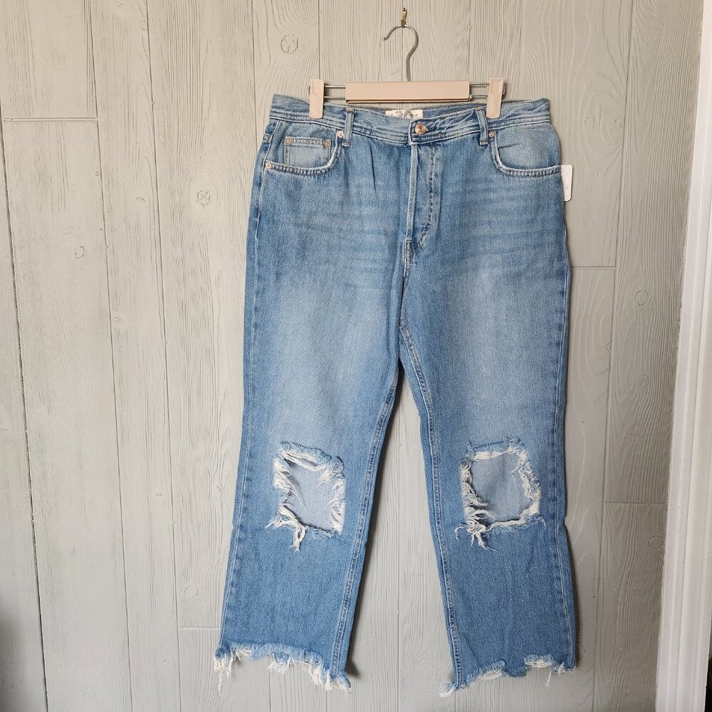 Free people Maggie Mid-Rise Straight Light Stone Wash Jean Size 30 NWT